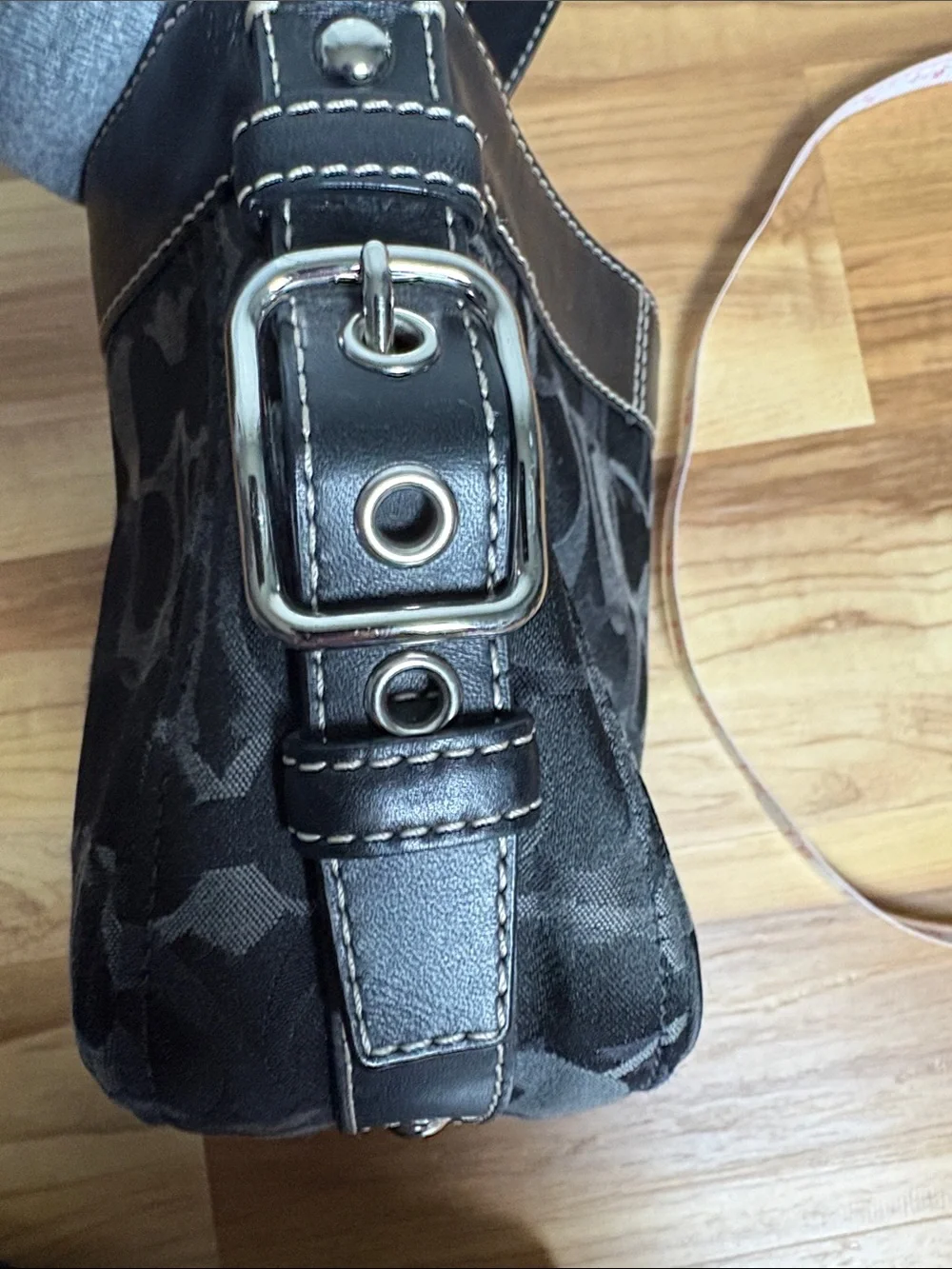 Coach Black and Gray Signature Shoulder Bag - Picture 4 of 10